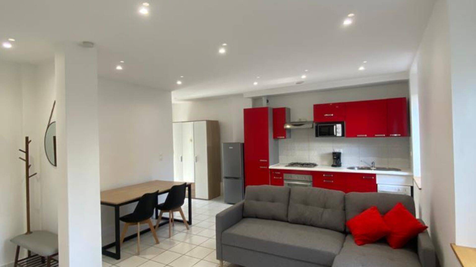 Salon de l’appartement T3 Brest, par Nestia